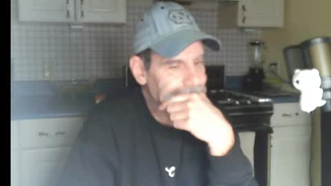 Snapshot of raylene4u2 chatting on May 2026 08:08:02 AM Ray online show from May 2026 08:08:02 AM