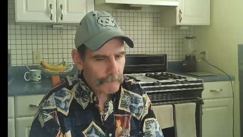 Snapshot of raylene4u2 chatting on May 2026 06:42:02 PM Ray online show from May 2026 06:42:02 PM