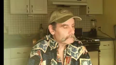 Snapshot of raylene4u2 chatting on July 2026 05:59:02 AM Ray online show from July 2026 05:59:02 AM