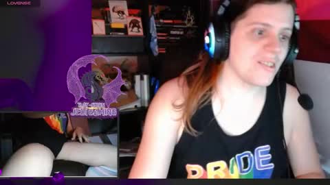 Snapshot of raysuon chatting on January 2025 05:05:02 AM Rae-Suon online show from January 2025 05:05:02 AM