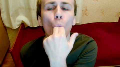 Snapshot of ready2serve_obey chatting on February 2025 04:04:01 PM Jack online show from February 2025 04:04:01 PM