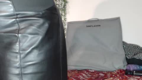 Fannie online show from March 2025 11:04:01 PM