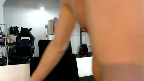 Ask me online show from November 2025 04:29:01 PM