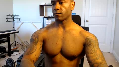 Snapshot of realreyblack chatting on October 2025 05:42:01 PM Rey online show from October 2025 05:42:01 PM