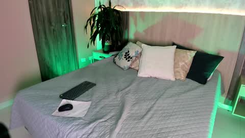 I invite you to my birthday on November 3th  online show from March 2026 08:01:01 PM