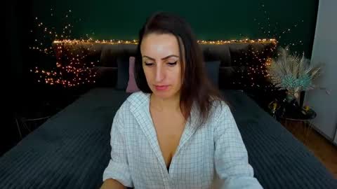 rebecca_diamonds online show from January 2025 11:26:01 AM