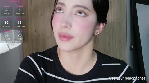 rebeccawhite_meow online show from December 2025 10:18:02 PM