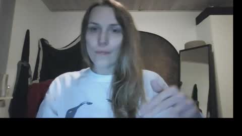 Snapshot of rebornrao chatting on November 2025 10:12:01 PM Keely KeKe Kiwi online show from November 2025 10:12:01 PM