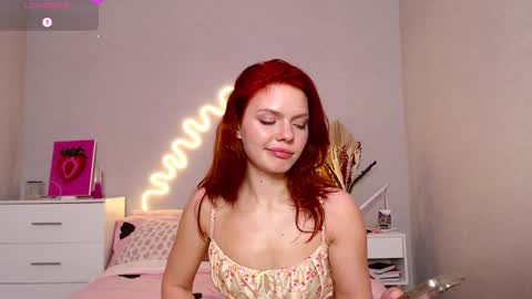 Snapshot of red__candy chatting on December 2024 06:37:01 PM red__candy online show from December 2024 06:37:01 PM