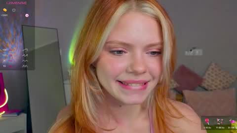 red__candy online show from November 2025 12:26:01 PM