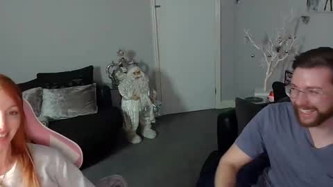 Snapshot of red_firesquirt chatting on December 2024 09:11:01 PM Red -  online show from December 2024 09:11:01 PM