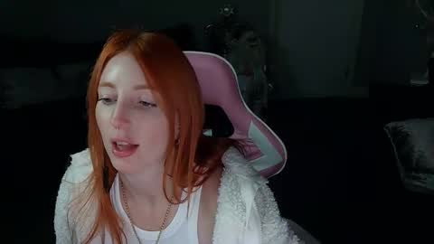 Snapshot of red_firesquirt chatting on December 2024 02:33:01 PM Red -  online show from December 2024 02:33:01 PM