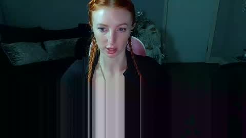 Snapshot of red_firesquirt chatting on December 2024 02:33:02 PM Red -  online show from December 2024 02:33:02 PM
