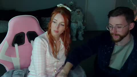 Snapshot of red_firesquirt chatting on December 2024 09:09:02 PM Red -  online show from December 2024 09:09:02 PM