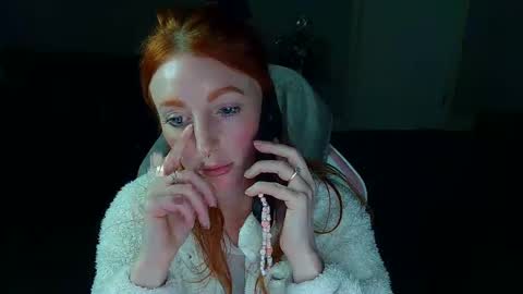 Snapshot of red_firesquirt chatting on February 2025 03:08:01 PM Red -  online show from February 2025 03:08:01 PM