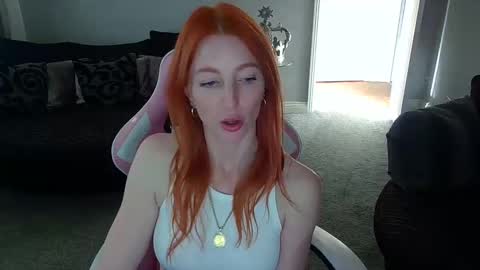 Snapshot of red_firesquirt chatting on February 2025 02:26:01 PM Red -  online show from February 2025 02:26:01 PM