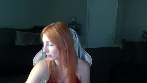 Snapshot of red_firesquirt chatting on September 2025 08:53:01 PM Red -  online show from September 2025 08:53:01 PM
