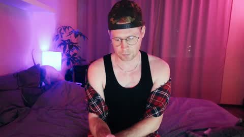 Snapshot of red_guy1 chatting on January 2025 05:06:01 PM Sean Fire online show from January 2025 05:06:01 PM
