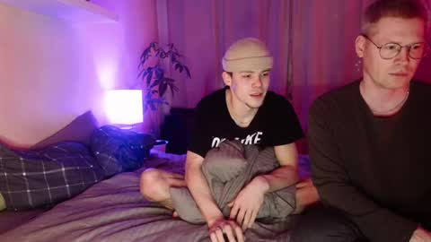 Snapshot of red_guy1 chatting on February 2025 08:40:01 PM Sean Fire online show from February 2025 08:40:01 PM