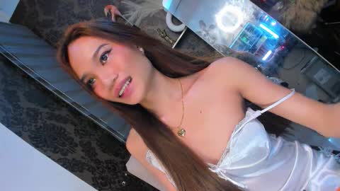 danika linn online show from September 2025 10:53:02 PM