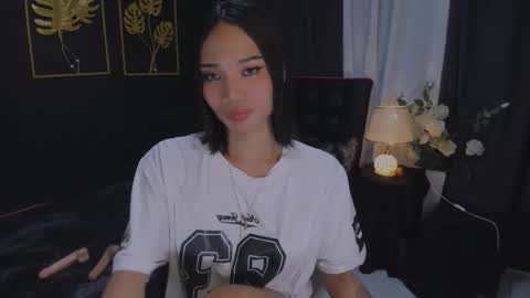 danika linn online show from November 2025 11:17:01 PM