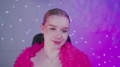 Snapshot of red_queeen chatting on December 2024 12:18:01 AM QUEEN OF EVIL online show from December 2024 12:18:01 AM