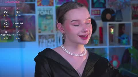 Snapshot of red_queeen chatting on December 2024 02:39:01 AM QUEEN OF EVIL online show from December 2024 02:39:01 AM