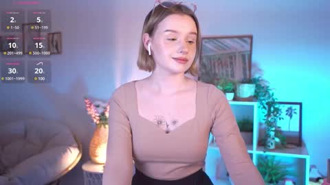 Snapshot of red_queeen chatting on February 2025 11:54:02 PM QUEEN OF EVIL online show from February 2025 11:54:02 PM