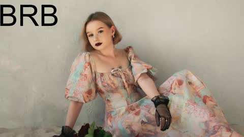 Snapshot of red_queeen chatting on February 2025 08:31:02 AM QUEEN OF EVIL online show from February 2025 08:31:02 AM
