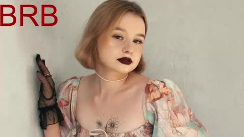 Snapshot of red_queeen chatting on March 2025 05:31:02 AM QUEEN OF EVIL online show from March 2025 05:31:02 AM