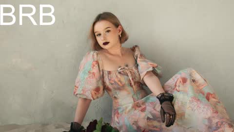 Snapshot of red_queeen chatting on March 2025 08:21:02 AM QUEEN OF EVIL online show from March 2025 08:21:02 AM