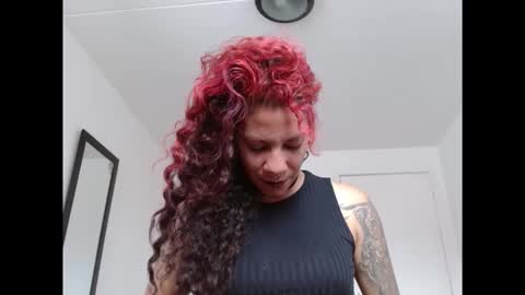 Snapshot of red_savage_ chatting on April 2026 04:30:01 PM Instagram Valerie yourdream online show from April 2026 04:30:01 PM