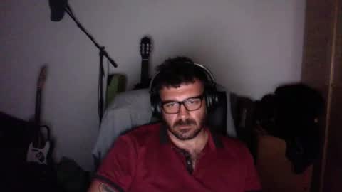 redbonezzzz online show from April 2026 06:30:02 PM