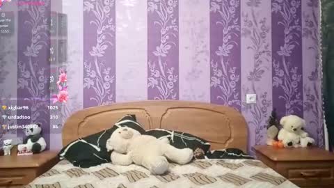 Snapshot of redbullvibe chatting on January 2026 09:22:02 AM Mia online show from January 2026 09:22:02 AM