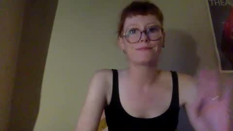 Snapshot of redcassie666 chatting on April 2026 07:09:02 PM redcassie666 online show from April 2026 07:09:02 PM