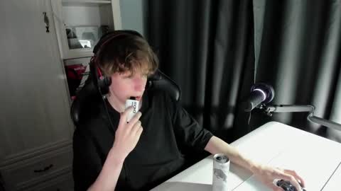 reddissq online show from December 2024 04:32:01 AM