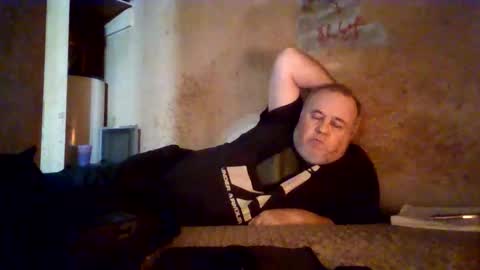 Snapshot of reddragon1195 chatting on April 2026 10:43:02 PM reddragon1195 online show from April 2026 10:43:02 PM