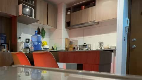 redfloweer online show from September 2025 11:59:02 AM