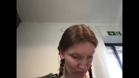 Snapshot of redfoxofficial chatting on June 2026 05:50:02 AM Redfox online show from June 2026 05:50:02 AM