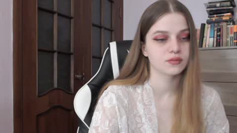 Lily online show from February 2025 02:14:02 AM