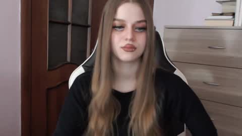 Lily online show from February 2026 02:20:02 AM