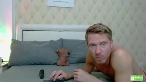 Snapshot of redheadxxl chatting on June 2026 08:59:02 PM Steve Blond online show from June 2026 08:59:02 PM