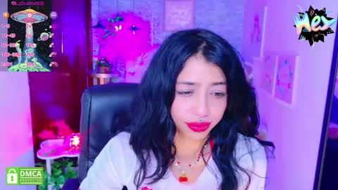 Lili Lopez online show from November 2025 08:10:01 PM