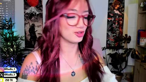 Lu Independiet model online show from January 2025 02:49:02 AM