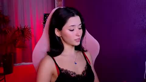 Snapshot of redmidnight_ chatting on June 2026 03:44:02 PM Kiara online show from June 2026 03:44:02 PM