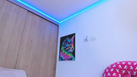 redski77 online show from March 2025 09:21:01 AM