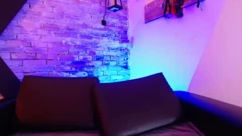   online show from September 2025 12:10:01 PM