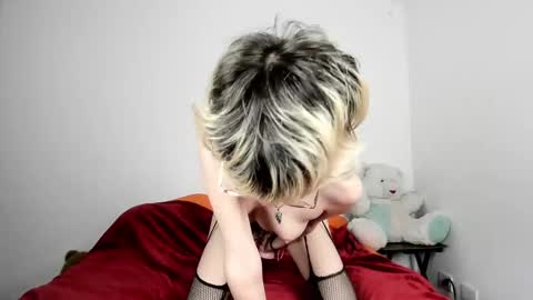 Beth  online show from March 2025 10:49:02 PM