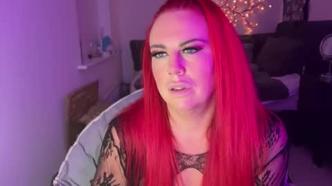 Snapshot of redvixen1 chatting on January 2026 05:04:01 PM redvixen1 online show from January 2026 05:04:01 PM