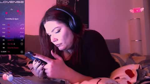 Snapshot of redyari chatting on December 2024 02:09:02 AM Red online show from December 2024 02:09:02 AM